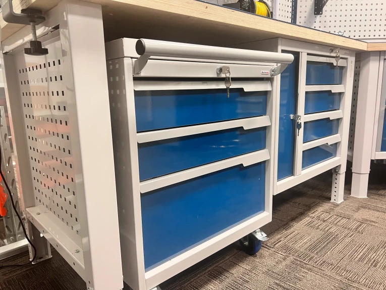 Верстак CTR 1232.S37.3-1 купить в Североморске Верстак CTR 1232.S37.3-1 купить в Североморске