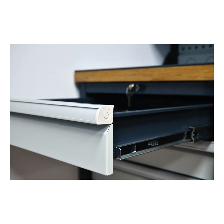 Верстак FBK 205.46.4-1 купить в Североморске Верстак FBK 205.46.4-1 купить в Североморске