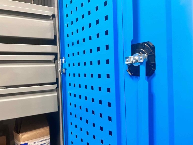 Шкаф инструментальный TNC 100.B2.S2 купить в Североморске Шкаф инструментальный TNC 100.B2.S2 купить в Североморске