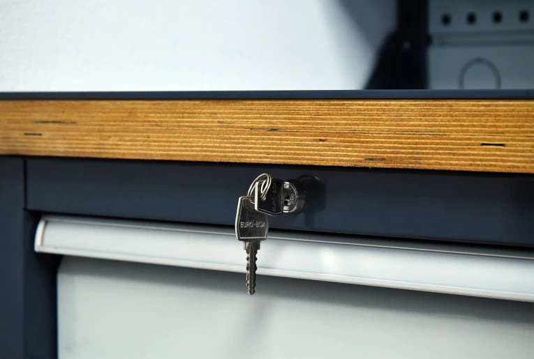 Верстак FBK 1551.16.3-2F купить в Североморске